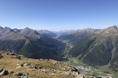 Aussicht auf der Wanderung zu den Macunseen im Unterengadin Aussicht auf der Wanderung zu den Macunseen im Unterengadin