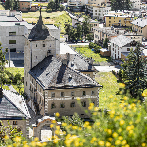 Zernez im Herbst
