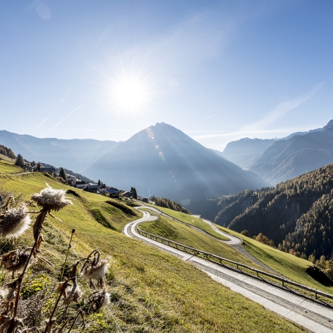 Engadiner Dorf Vnà im Sommer
