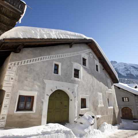 Die malerischen Gassen im alten Dorfteil von Scuol.