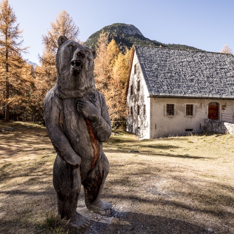 Der Bärenthemenweg im Val S-charl.