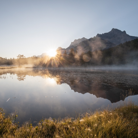 Der kleine Bergsee Lai Nair im Unterengadin. Bild: Dominik Täuber.