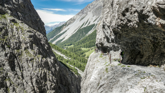 Schmugglerpfad im Val d'Uina im Unterengadin Schmugglerpfad im Val d'Uina im Unterengadin