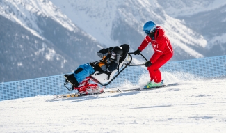 Dualskifahren auf Motta Naluns in Scuol. Dualskifahren auf Motta Naluns in Scuol.
