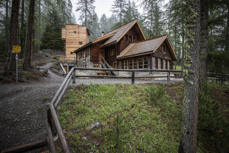 Übernachtung in der Chamanna Cluozza im Schweizer Nationalpark. Foto: Andrea Badrutt Übernachtung in der Chamanna Cluozza im Schweizer Nationalpark.