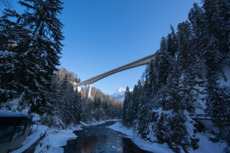 Brücke Tarasp im Winter