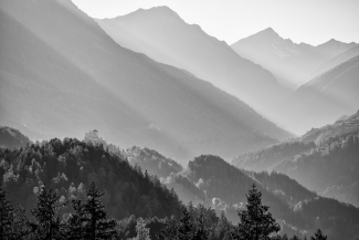 Das Schloss Tarasp im Unterengadin, Schweiz. Bild: Dominik Täuber. Das Schloss Tarasp im Unterengadin, Schweiz. Bild: Dominik Täuber.