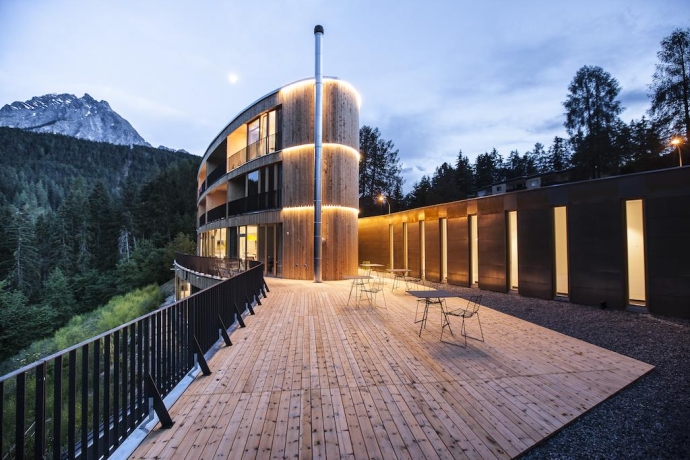 Hotel Arnica Scuol Hotel Arnica Scuol