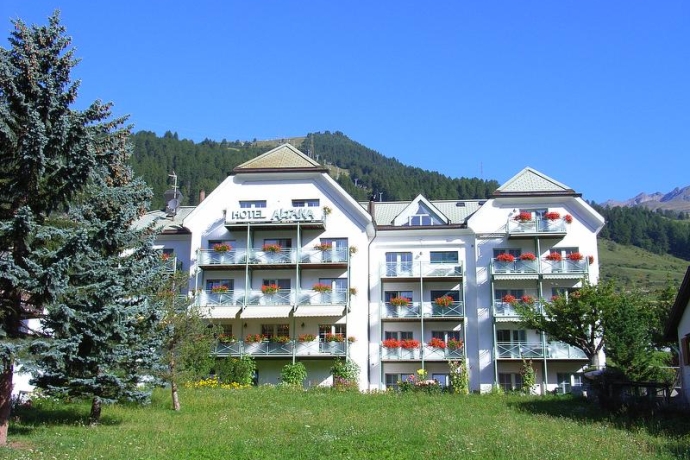 Hotel Altana in Scuol. Hotel Altana in Scuol.