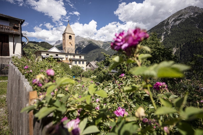 Kirche San Flurin in Ramosch ©Andrea Badrutt
