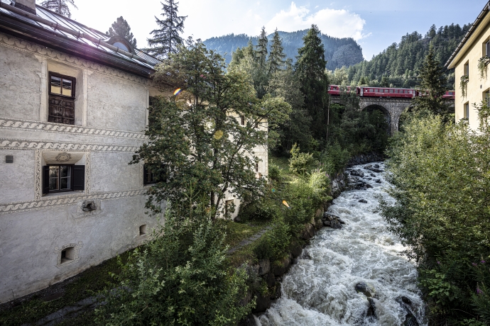 Lavin im Sommer © Andrea Badrutt Lavin im Sommer