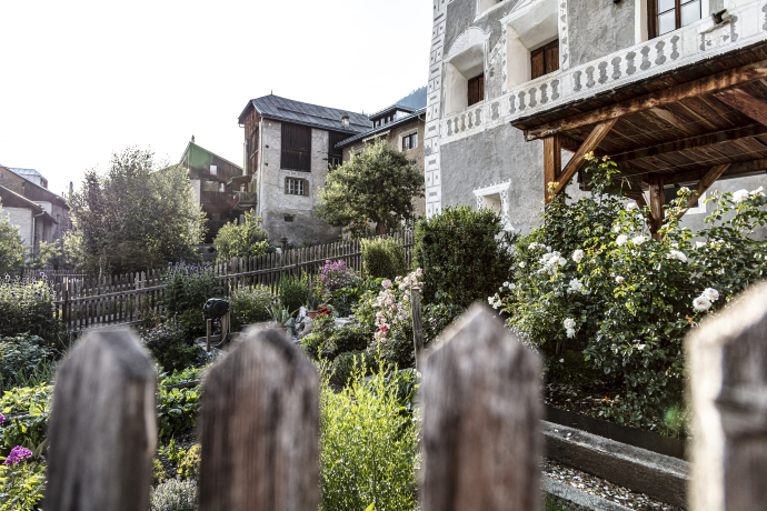 Ardez im Sommer © Andrea Badrutt Ardez im Sommer