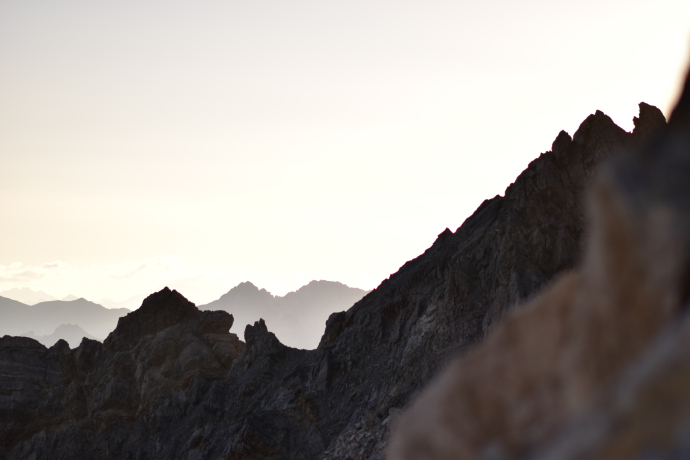 Der Tag erwacht - nach dem Sonnenaufgang am Piz Daint Der Tag erwacht - nach dem Sonnenaufgang am Piz Daint