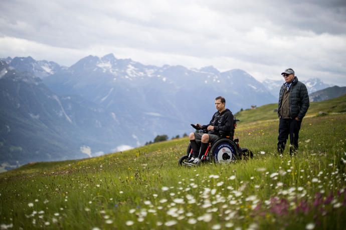 Barrierefreies Wandern im Unterengadin mit dem JST