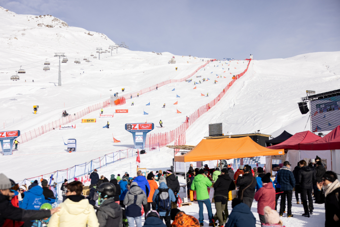 Zielgelände des FIS Snowboard Weltcups Scuol 2023