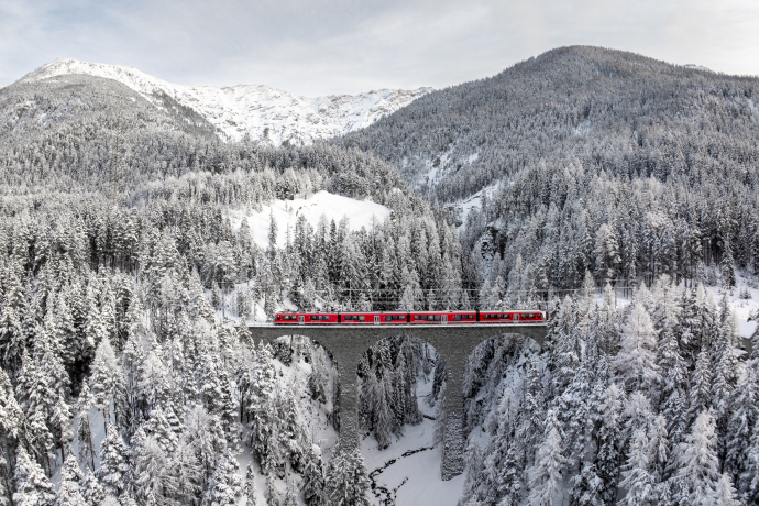 Die Rhätische Bahn im Engadin
