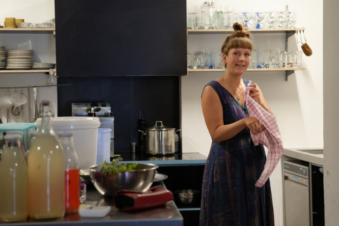 Vorbereitungen in der Küche, Café Ajüz Vorbereitungen in der Küche, Café Ajüz