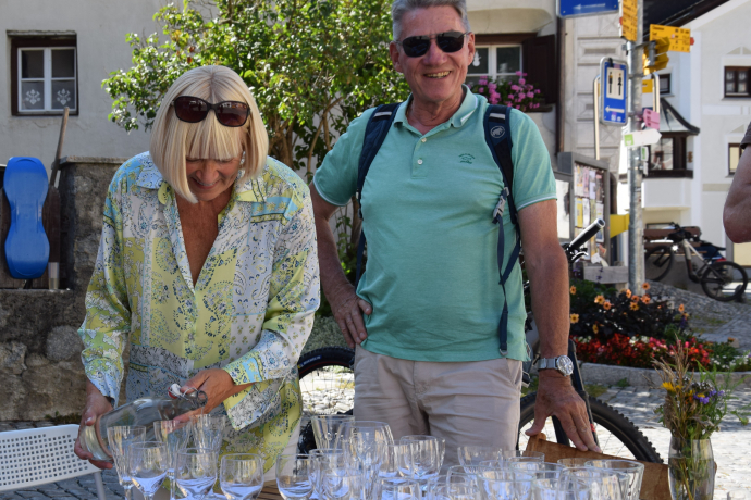 Mineralwasser-Degustation mitWasser-Sommelière Sabina Streiter