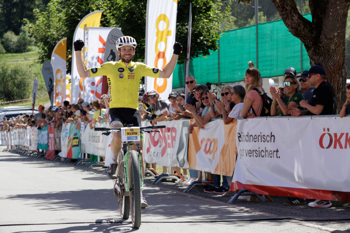 Martin Fanger gewinnt die Vallader-Strecke über 141 km