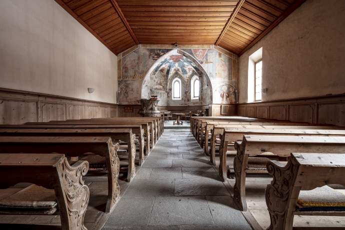 Kirche in Lavin, Unterengadin Kirche in Lavin, Unterengadin