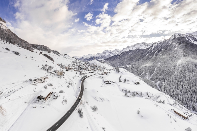 Ardez im Winter, Unterengadin Ardez im Winter, Unterengadin
