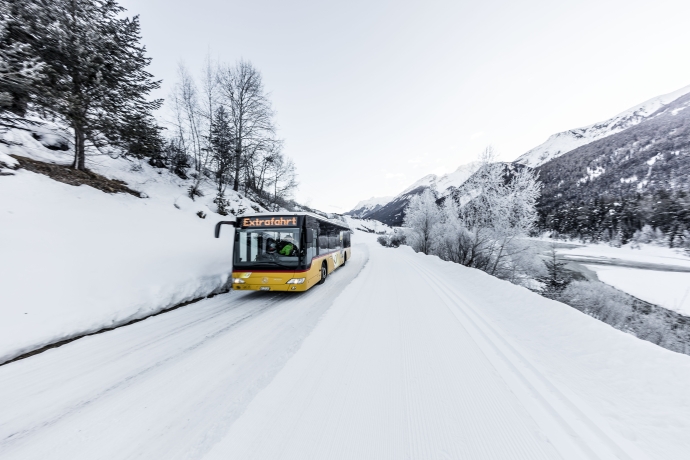 Extrafahrt des PostAutos in der Ferienregion Engadin Scuol Zernez im Winter Extrafahrt des PostAutos in der Ferienregion Engadin Scuol Zernez im Winter