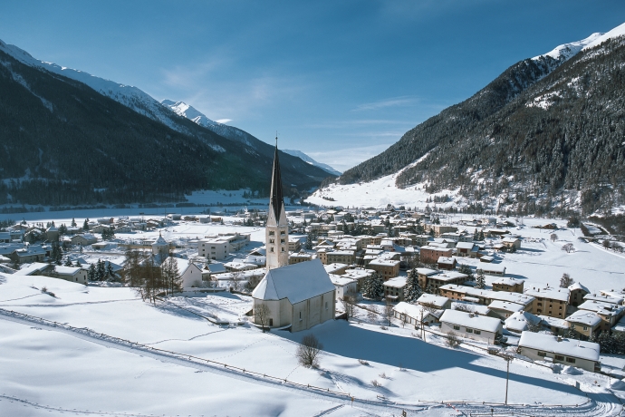 Zernez im Engadin. Zernez im Engadin.