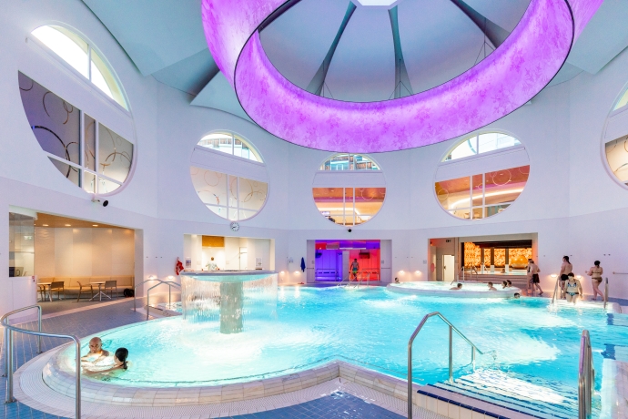 Innenbecken Bogn Engiadina Scuol Innenbecken Bogn Engiadina Scuol