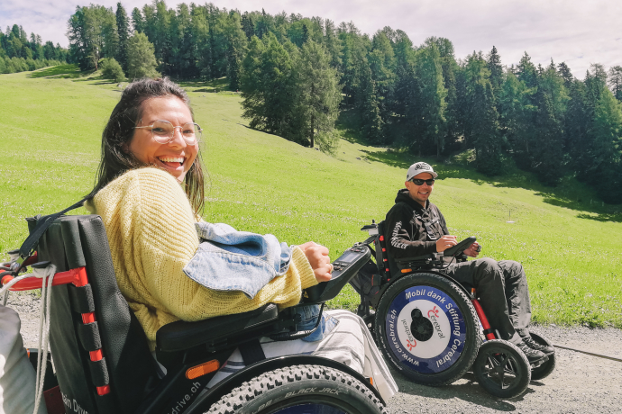 JST Mountain Drive Rollstuhl im Gelände