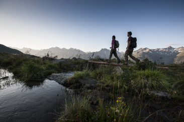Wandern entlang der Via Engiadina.