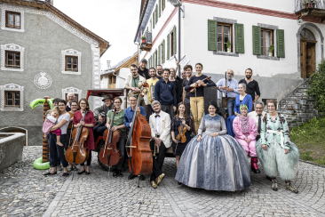 Ils Fränzlis da Tschlin mit Familie und Freunden.