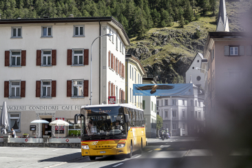 Postauto Sommer Zernez ©AndreaBadrutt