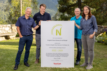 Übergabe TourCert Zertifikat