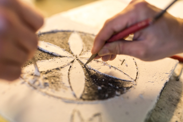 Sgraffito aus eigener Hand