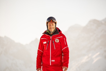 Cla Neuhaus. Leiter Skischule im Skigebiet Scuol.